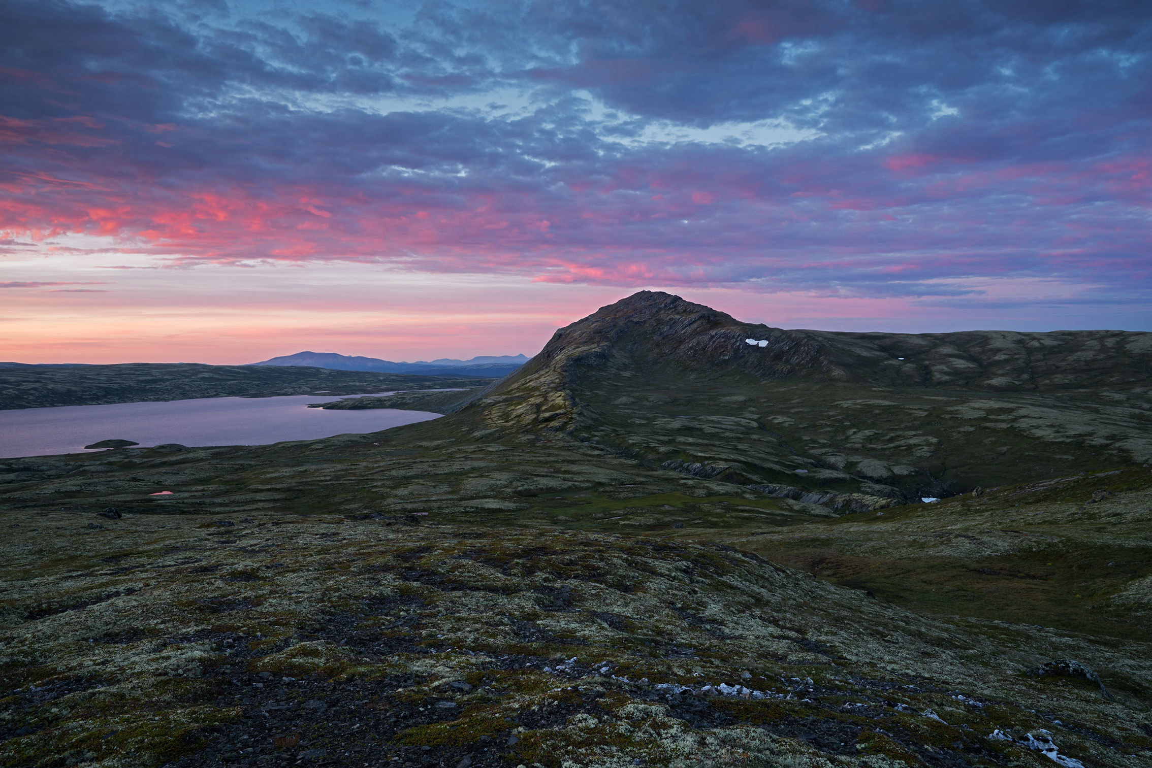 Forollhogna med Forollsjøen